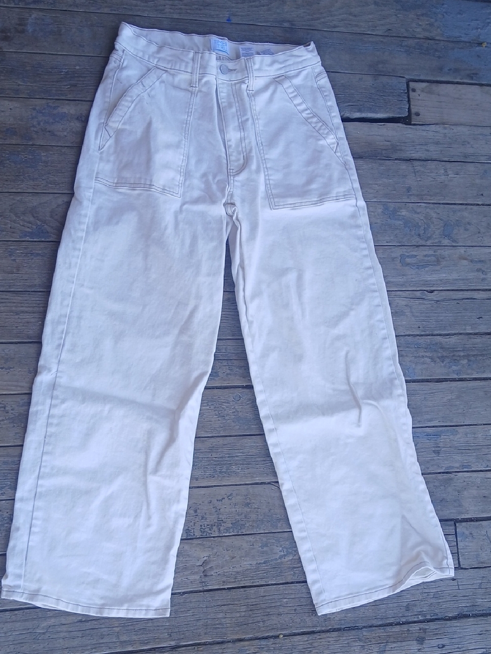 NWOT Time And Tru White Denim Wide Leg High-Rise Utility Pants in Light Cream